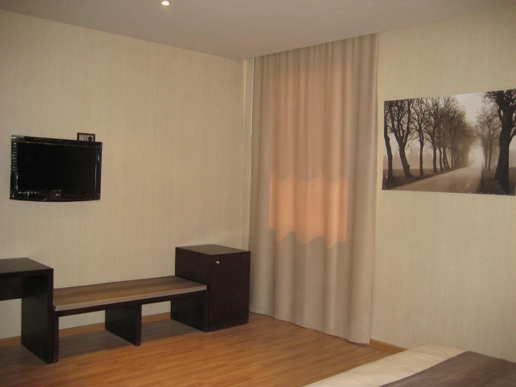 Hotel Dinastia Getafe Exterior foto